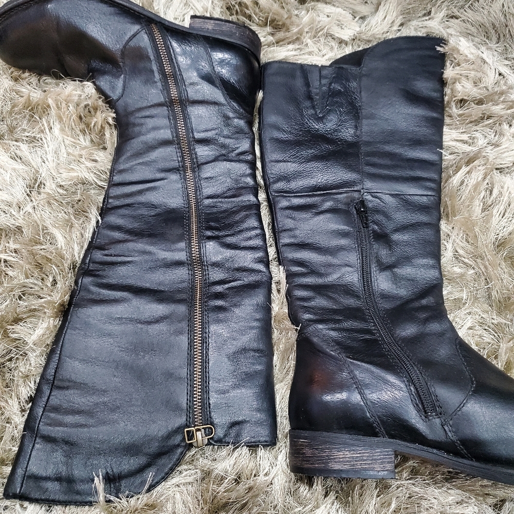 Steve Madden leather zip up boots